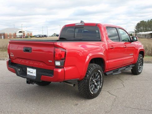 Used 2023 Toyota Tacoma SR5 w/ Technology Package image 17
