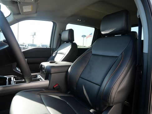 New 2026 Ford F250 Lariat w/ Black Appearance Package AWD/4WD image 16