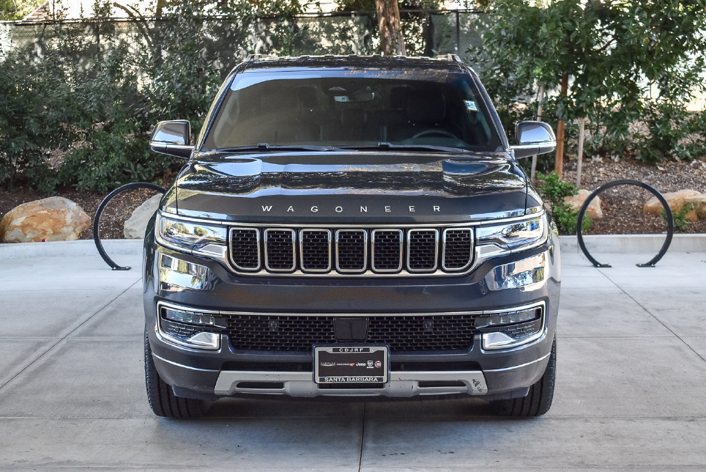 Used 2022 Jeep Wagoneer Series II AWD/4WD image 2