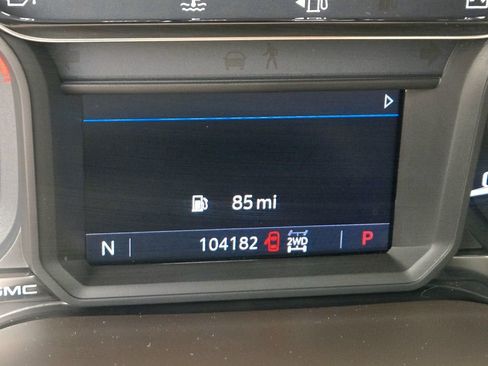 Used 2020 GMC Sierra 1500 SLE w/ SLE Value Package AWD/4WD image 10