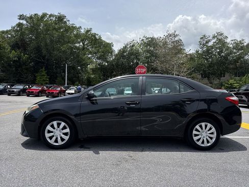 Used 2014 Toyota Corolla LE FWD image 27