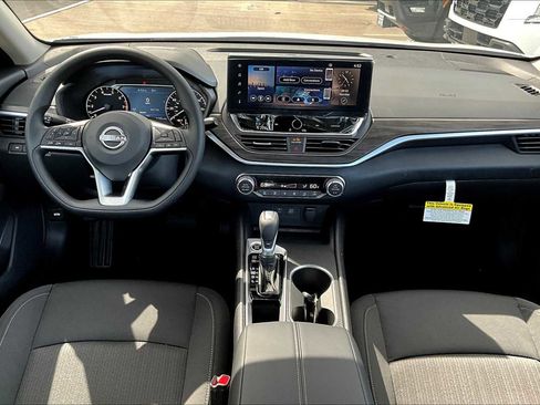 New 2025 Nissan Altima 2.5 SV w/ SV Special Edition Package image 5