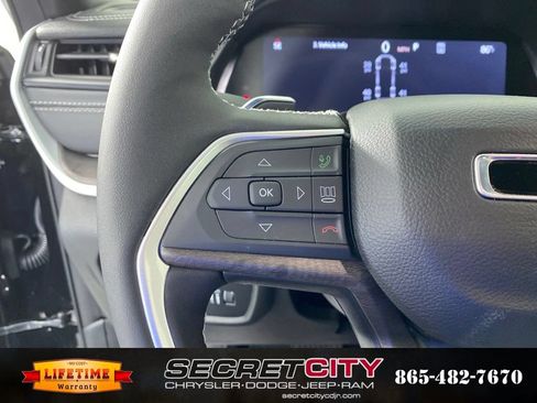 New 2026 Jeep Grand Cherokee L 4WD image 15
