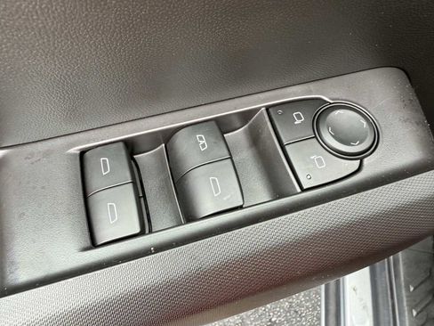 New 2026 GMC Canyon Elevation w/ Convenience Package RWD image 18