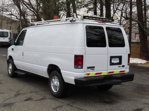 Used 2013 Ford E-250 and Econoline 250 w/ PWR Group image 4