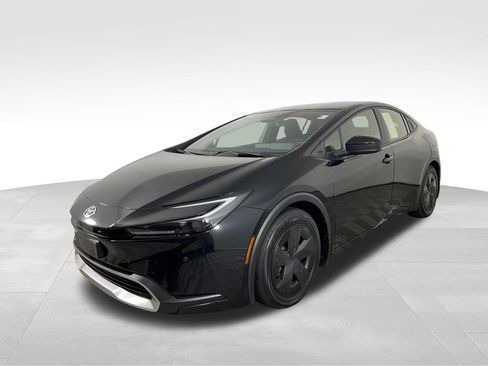 Used 2024 Toyota Prius Prime FWD image 4