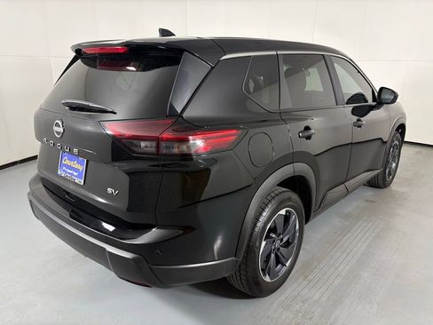 Used 2024 Nissan Rogue SV FWD image 8