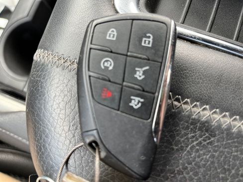 Used 2023 GMC Yukon Denali AWD/4WD image 22