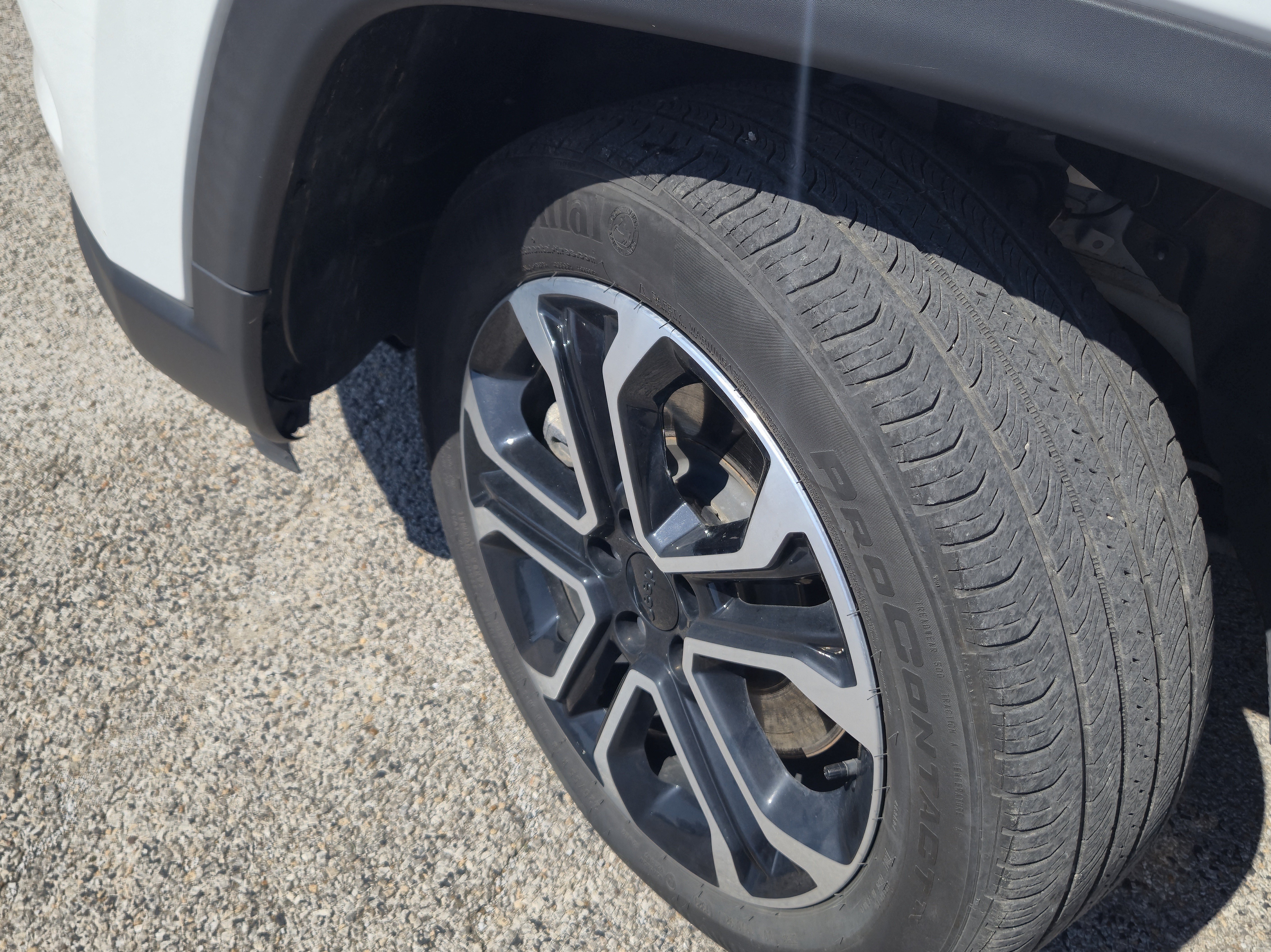 Used 2023 Jeep Compass Limited AWD/4WD image 7