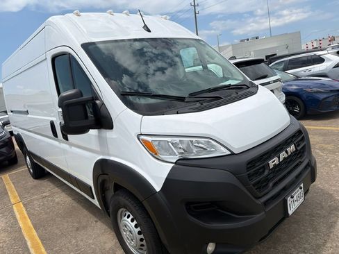 Used 2025 RAM ProMaster 2500 w/ Convenience Group FWD image 6