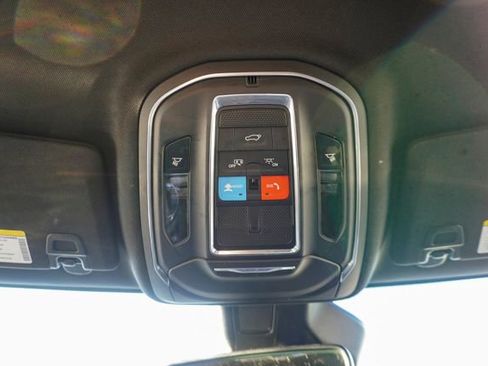 Used 2023 Jeep Grand Cherokee Altitude image 27
