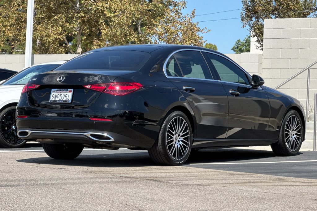 Used 2024 Mercedes-Benz C 300 Sedan image 9