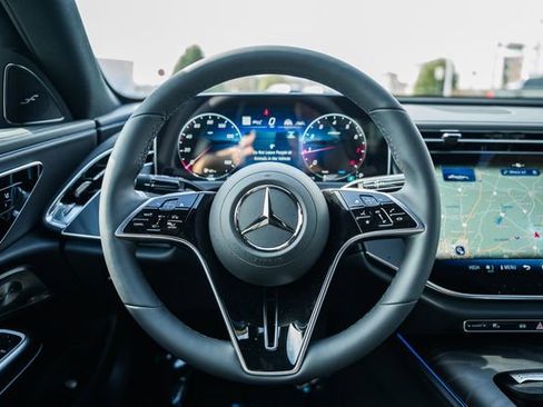 New 2026 Mercedes-Benz E 350 4MATIC Sedan image 30