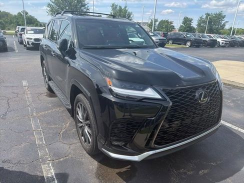 Used 2024 Lexus LX 600 F Sport AWD/4WD image 8