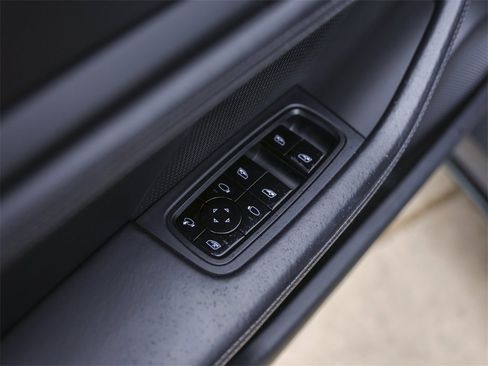 Certified 2020 Porsche Taycan Turbo image 27