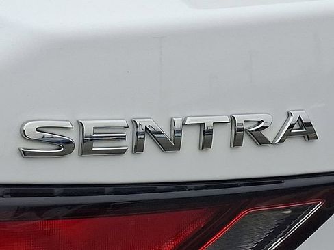 Used 2024 Nissan Sentra S FWD image 30