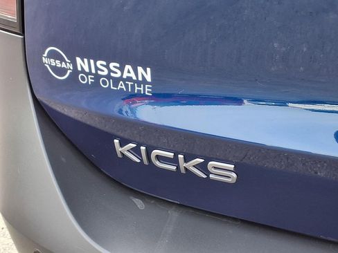 Used 2025 Nissan Kicks SV image 19