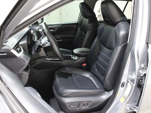 Used 2025 Toyota RAV4 XLE Premium w/ Weather Package FWD image 5
