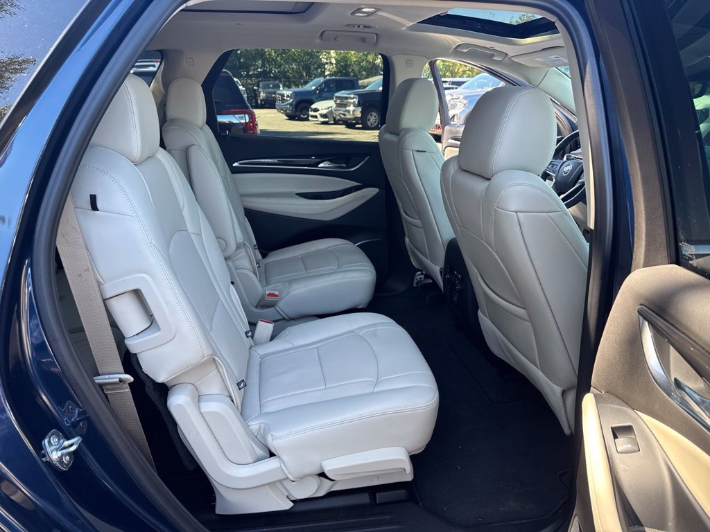 Used 2024 Buick Enclave Essence w/ Experience Buick Package FWD image 18