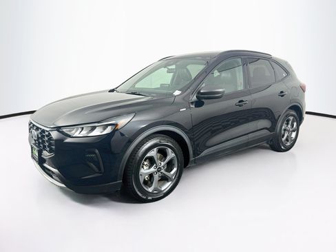 Used 2025 Ford Escape ST-Line FWD image 3