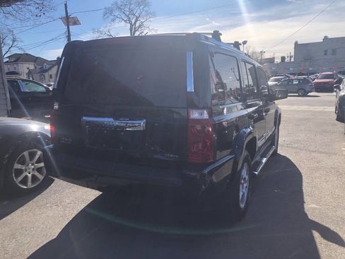 Used 2007 Jeep Commander Limited image 3