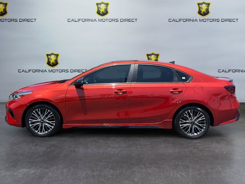 Used 2023 Kia Forte GT-Line w/ GT-Line Premium Package FWD image 2
