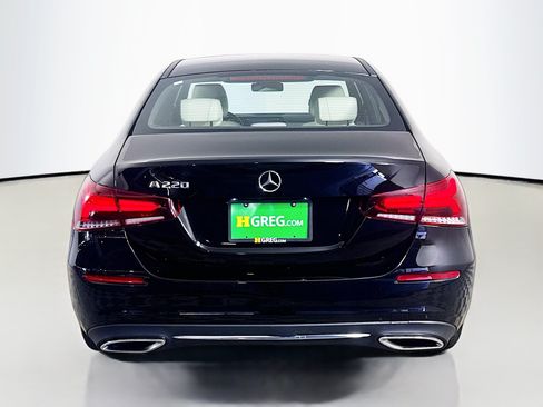 Used 2022 Mercedes-Benz A 220 image 8