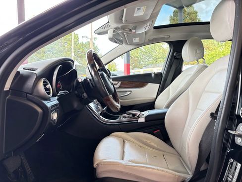 Used 2017 Mercedes-Benz C 300 C 300 4MATIC Sedan 4D image 13