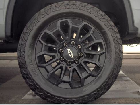 Certified 2025 Chevrolet Silverado 2500 Custom w/ Custom Value Package image 13