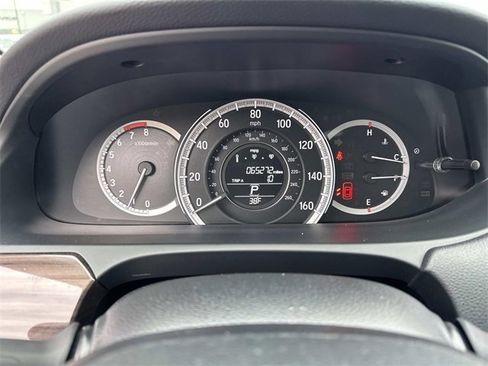 Used 2017 Honda Accord EX-L image 30