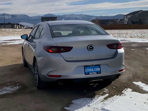 Used 2019 MAZDA MAZDA3 Sedan w/ Select Package image 7