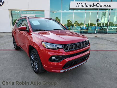 Used 2023 Jeep Compass Limited image 1