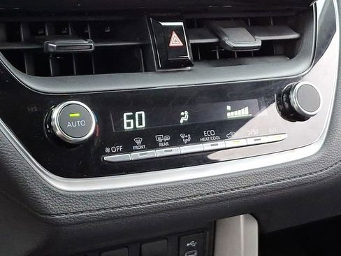 Used 2024 Toyota Corolla Cross LE image 19