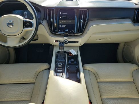 Used 2018 Volvo XC60 T6 Inscription w/ Luxury Seat Package image 15