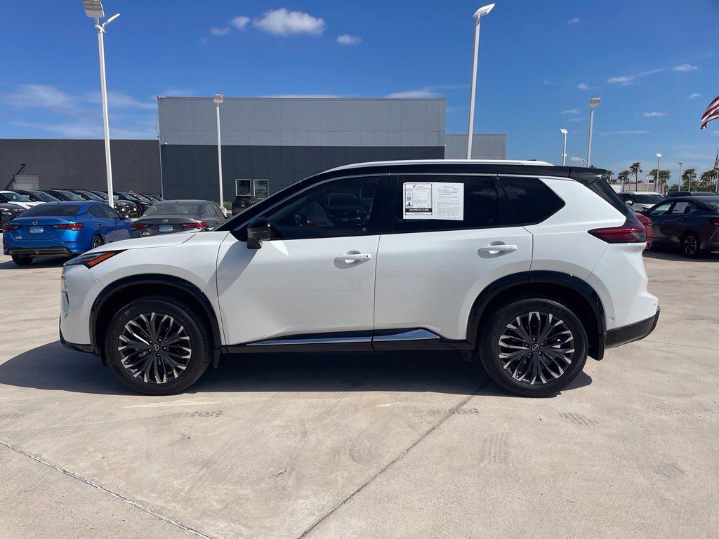 Certified 2024 Nissan Rogue Platinum FWD image 5
