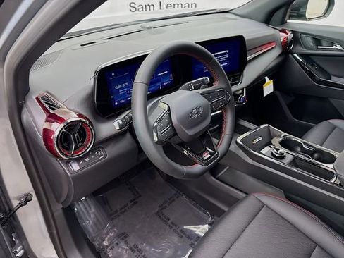 New 2026 Chevrolet Equinox RS w/ LPO, Floor Liner Package image 10