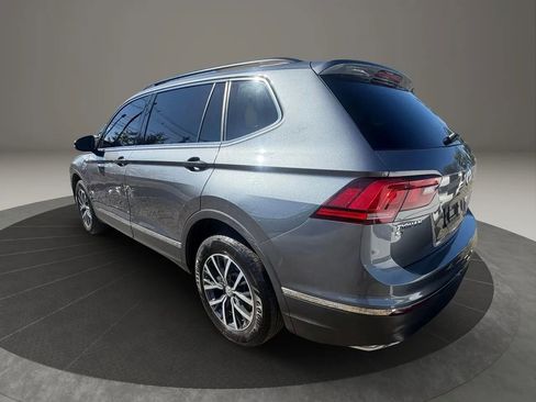 Used 2020 Volkswagen Tiguan SE w/ Panoramic Sunroof Package AWD/4WD image 7