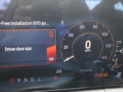 Used 2024 Ford Mustang Coupe RWD image 18