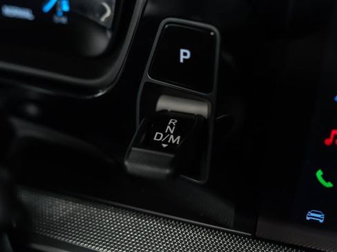 Certified 2026 Porsche Cayenne AWD/4WD image 21