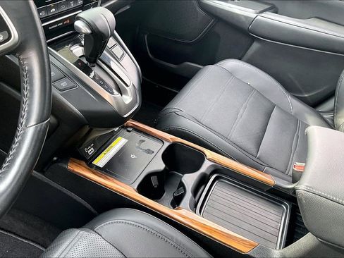 Used 2022 Honda CR-V Touring image 18