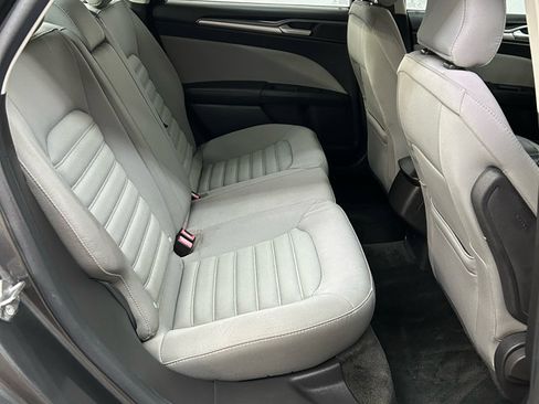 Used 2015 Ford Fusion S image 27
