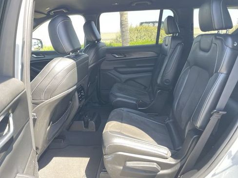 Used 2023 Jeep Grand Cherokee L Laredo AWD/4WD image 24