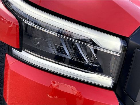 Used 2025 Nissan Frontier PRO-4X w/ Tow Package image 29