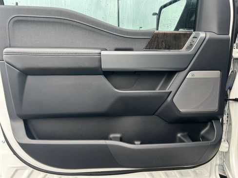 Used 2023 Ford F150 Lariat w/ Trailer Tow Package AWD/4WD image 20