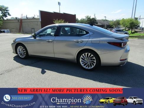 Used 2021 Lexus ES 350 w/ Accessory Package FWD image 6