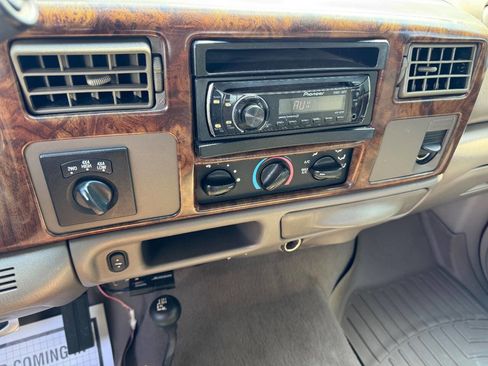 Used 2002 Ford F350 Lariat image 7