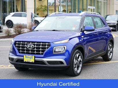 Used 2022 Hyundai Venue SEL w/ Cargo Package