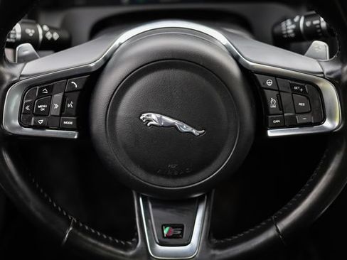 Used 2018 Jaguar XF S AWD/4WD image 26