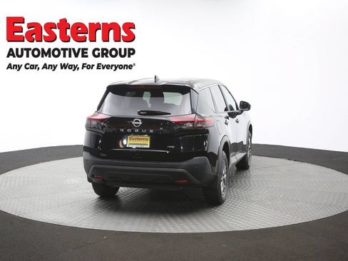 Used 2023 Nissan Rogue S AWD/4WD image 38