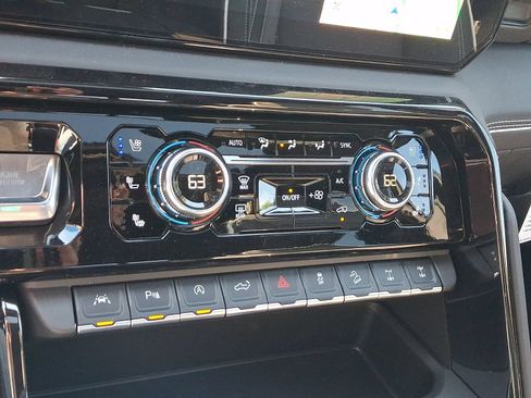 New 2026 GMC Sierra 1500 AT4X AWD/4WD image 16